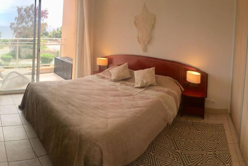 F2 Vue Mer Dans Residence Avec Piscine Ajaccio  Bagian luar foto